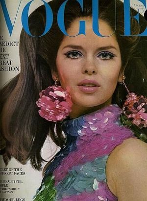 Vintage Vogue magazine covers - wah4mi0ae4yauslife.com - Vintage Vogue July 1966 - Barbara Bach.jpg